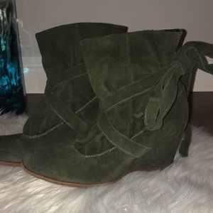 Women’s wedge bootie sz 7.5